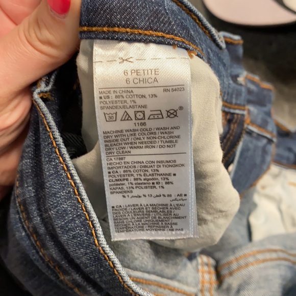 Old Navy petite jeans size 6 - Picture 4 of 4